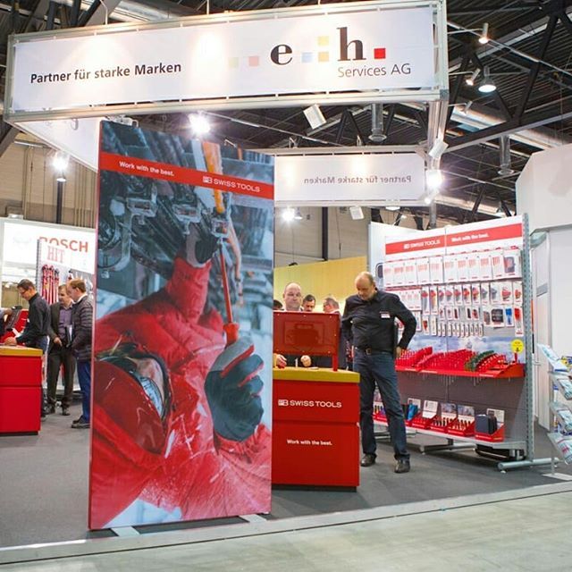 PBSwissTools's tweet photo. Hardware 2019, Lucerne. 

At the booth of our sales partner e+h Services we presented innovations and smart demo moduls.  #workwiththebest #innovation #screwdrivers #PBSwissTools #swissquality #Schraubendreher #DigiTorque #DIY #MecaTorque #handtools #safety #lucern #hardware https://t.co/AIQNFhGWaD