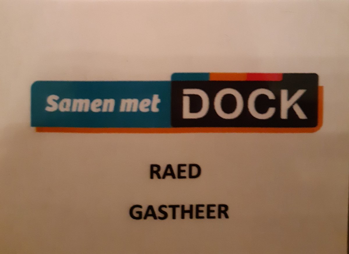 EmineDOCK's tweet photo. #Beheervrijwilligers voorzien met @dock badges #BC_deDreef #bc_deJager #bc_deBoog #Overvecht https://t.co/zS0dh66b0V