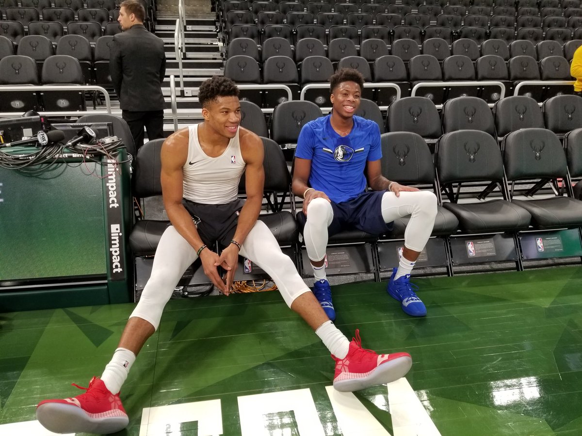 kostas antetokounmpo shoes