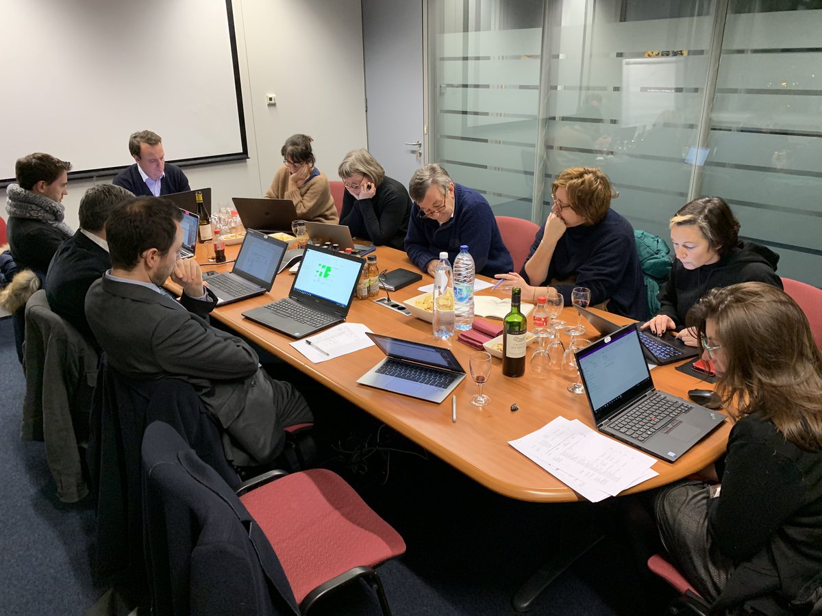 Nous travaillons à résorber notre petit retard 😀