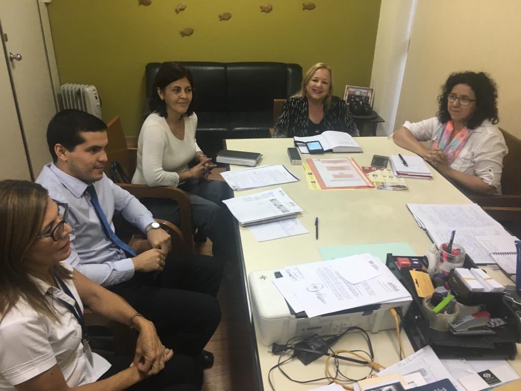 INDIPY's tweet photo. Mesa de trabajo para coordinar estrategias, relacionadas con tema Indígena, en la Oficina del Sistema Nacional de Facilitadores Judiciales #INDIpy #ParaguayDeLaGente https://t.co/Bz5fUlCdqx