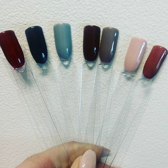 1010NailDesign's tweet photo. Newbies #my10plus10nails  #thegelbottle https://t.co/Z5UC4iZhuO https://t.co/wJtO7E9iTA