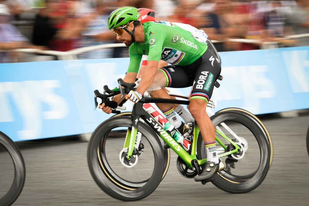 🎂 HAPPY BIRTHDAY Peter ! 🎂

@petosagan is turning 2⃣9⃣ today! 🎉

6⃣x 💚 jersey winner (#TDF2012, #TDF2013, #TDF2014, #TDF2015, #TDF2016, #TDF2018)
🏆@Paris_Roubaix 2018 

Peter Sagan fête aujourd'hui ses 2⃣9⃣ ans ! 🎉