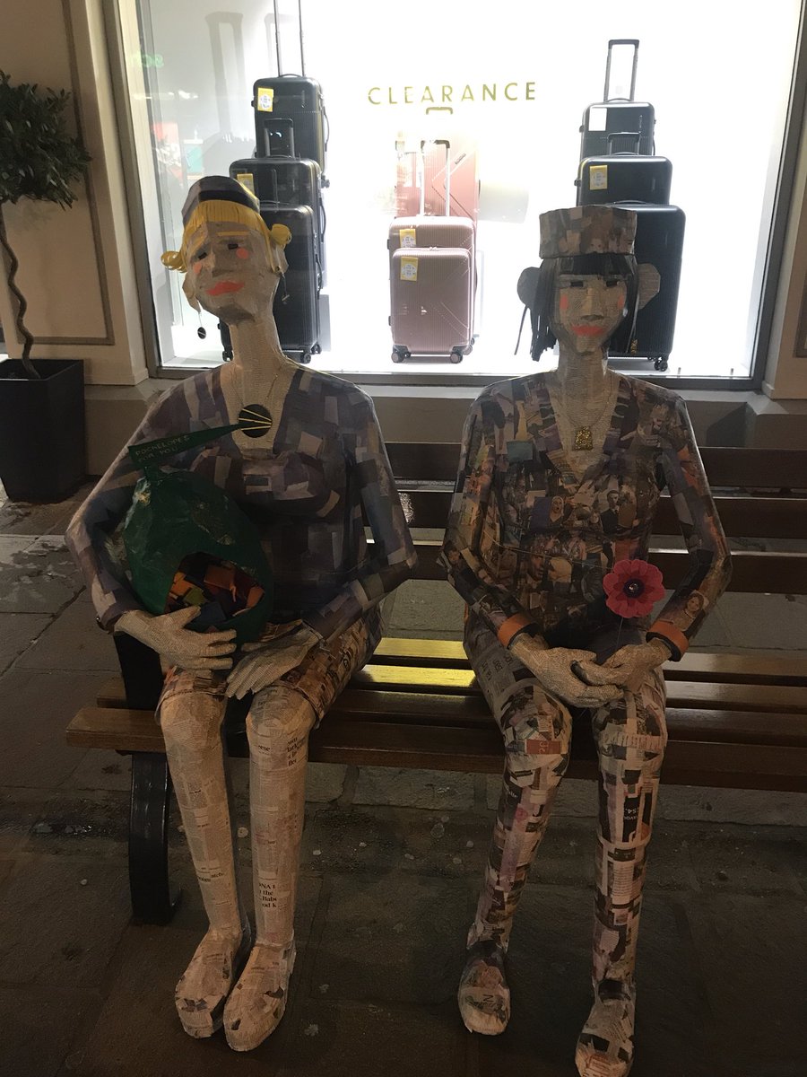 HVwellbeing's tweet photo. Absolutely loved seeing these on the way to work this morning in mStHelierJsy - what a great way to start “Blue Monday” #hvhealthyhabits https://t.co/0k3ZL6SXxJ