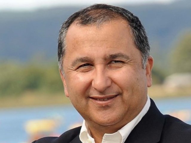 [OPINIÓN ✍️] #UACh "Felicidad y Gestión Pública", escrita por Dr. Egon Montecinos, Director del Centro de Estudios Regionales <a href="/UAustraldeChile/">Universidad Austral de Chile</a> #Valdiviacl noticias.uach.cl/principal.php?…