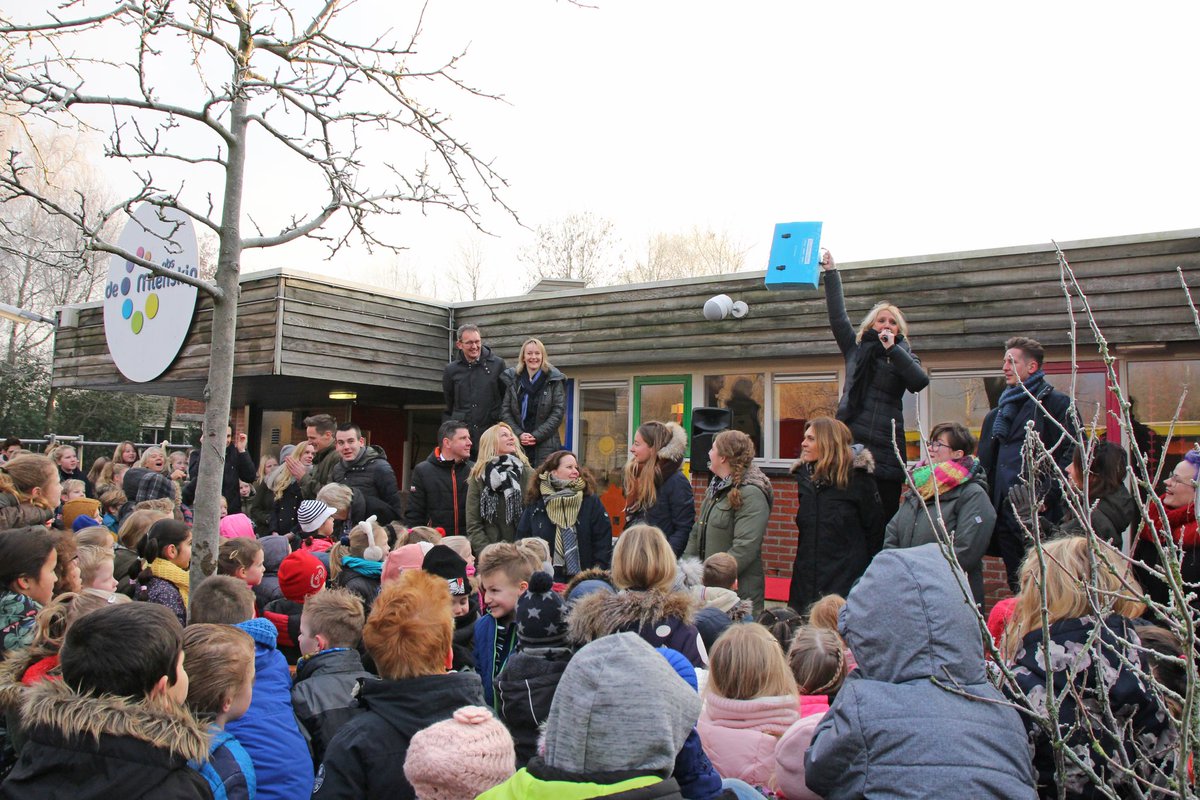 Mienskip's tweet photo. Opnieuw gecertificeerd  #excellenteschool Een prachtige 3-jarige kwaliteitscontrole. #excellentescholen 👌👊 https://t.co/RbHRquB4Op
