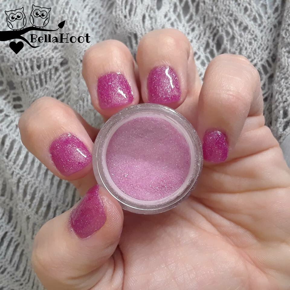vicki7davison's tweet photo. BellaHoot now has powder dip kits. #bellahoot #manicure #prettynails https://t.co/7mGTIJVcgv