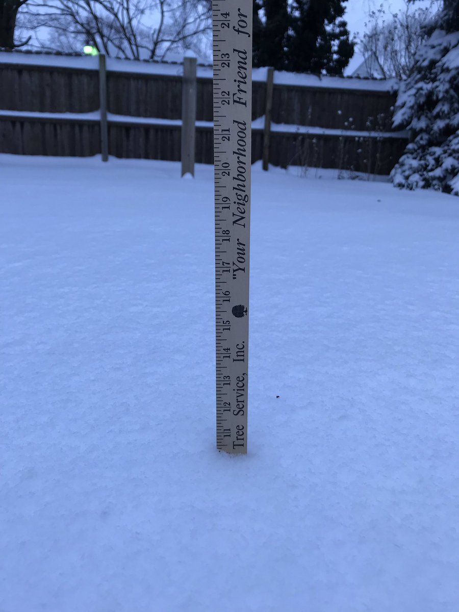 AkronArborist's tweet photo. Update! Two more inches at least Monday at 8:45 am vs Sunday at 8:45 am Ellet @WxShaw @TrentMWeather https://t.co/yMrc8uuSBi
