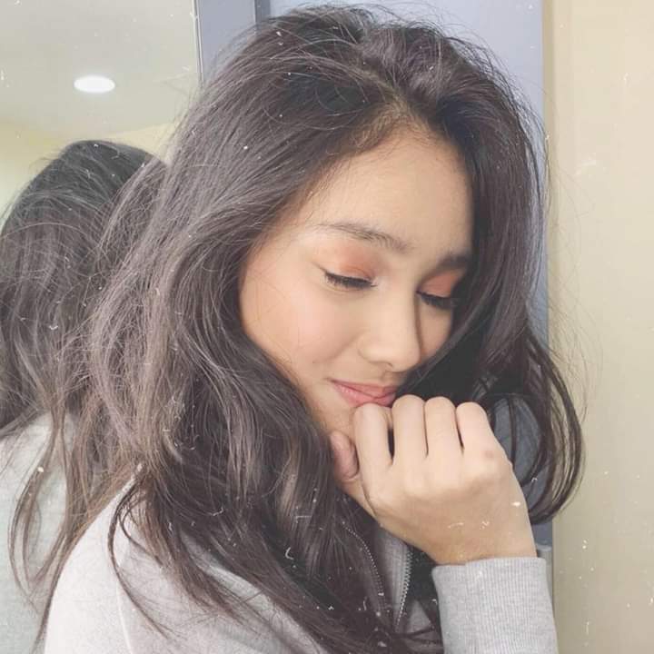 lizzjoyyy's tweet photo. My Queen is slaying 👑💛
@AljonMendoza_ @msKarinaB https://t.co/9wSTlBSLfw