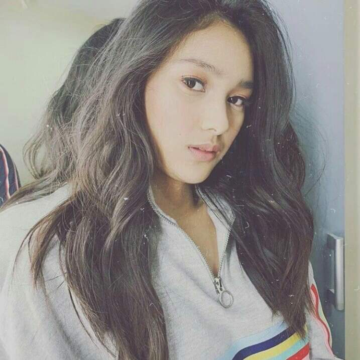 lizzjoyyy's tweet photo. My Queen is slaying 👑💛
@AljonMendoza_ @msKarinaB https://t.co/9wSTlBSLfw