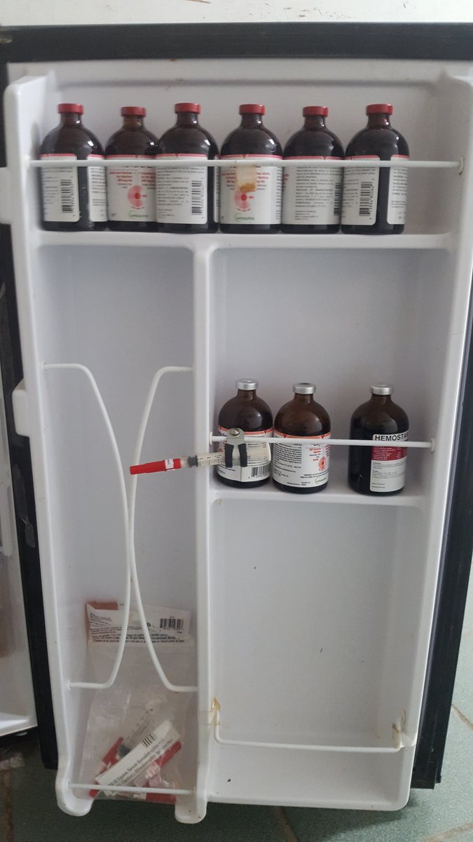 Starting to implement some of Dr. Carr's suggestions from last week.
Moved all the vaccines to shelves (but not to close cooler plates in back) while the drawers are now used from none temp critical medication storage. (Drawers run 2°C warmer).
#ONTag #ontariopork #realpigfarming