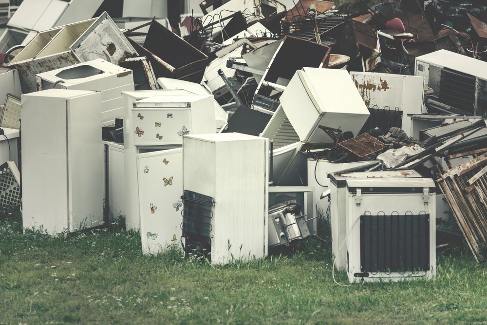 Repair_My_Stuff's tweet photo. An analysis of disposed washing machines at a #recycling centre showed that more than 10% were less than five years old!

European #environment ministers are set to force manufacturers to make goods that last longer! https://t.co/5hhJaDTCSq

#RepairMyStuff #CircularEconomy https://t.co/3Bp9Q9q6En