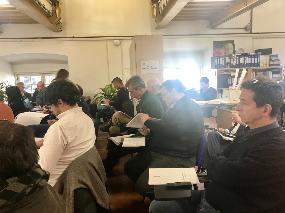 AnciLiguria's tweet photo. Consiglio #Direttivo.
All’ordine del giorno, tra i punti, la #leggebilancio 2019, il dl #Semplificazioni in discussione al Senato, #stazioni uniche appaltanti e #centrali uniche di #committenza in #Liguria https://t.co/psYbNEGicX