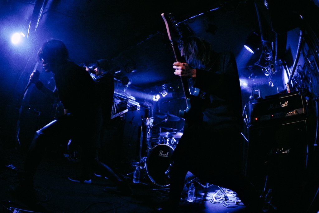 LikeFreeLife's tweet photo. Enemies Disengaged(エネミーズディスエンゲージ)@下北沢LIVEHOLIC 2019/1/21(月)

EnemiesDisengaged:@EneDi_Official
ライブフォト④

 #EnemiesDisengaged #エネミーズディスエンゲージ #エネディー #宇宙人 #エイリアンロック #下北沢LIVEHOLIC #ライブフォト #KENSHIN https://t.co/hIcruEzAJn
