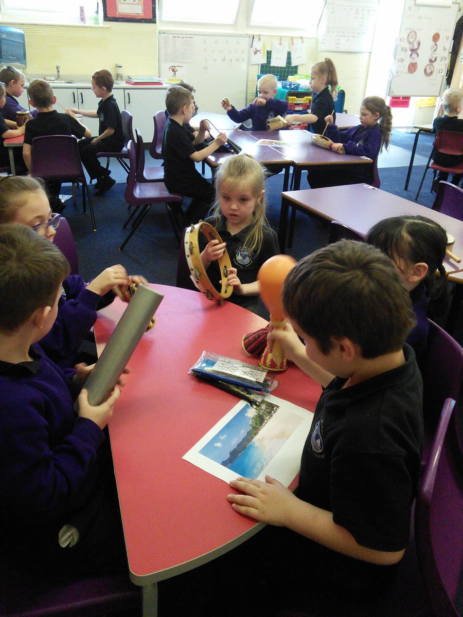 QuayYr1's tweet photo. Year 1 used the instruments to create different moods. They explained how the pictures made them feel and then used the instruments to create a short piece of music. @QuayYr1 https://t.co/T1HGemU2en