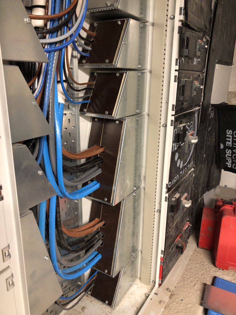 PESLimited18's tweet photo. ๐กโก๏ธ 3-Phase Phoenix โก๏ธ๐ก
A day at the office for the Phoenix lads ๐๐ป
Any work we do, comes with quality and precision
#PhoenixElectricalServicesLtd #ElectricalContractors #SparkysLife #3Phase #CommercialInstall #HappyClients #Quality #Neat #Electricians #RisingToTheChallenge https://t.co/AacKV4kdiC