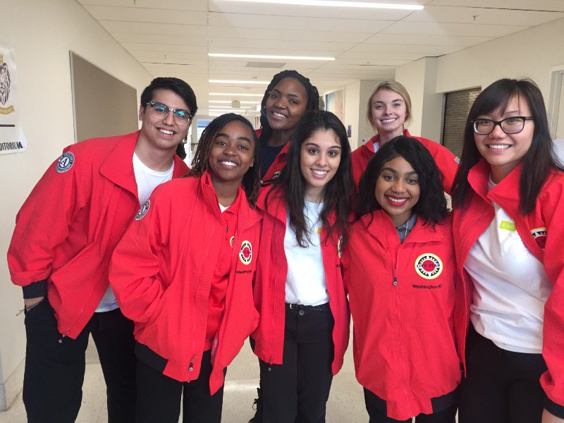 ServeDC's tweet photo. Excited to kick off #MLKDay with @CityYearDC! We're at Ron Brown College Preparatory High School to show our #dcvalues and #makebetterhappen! #WeServeDC #AmeriCorpsWorks #GenerationServe @MayorBowser https://t.co/zOpJBhJyst