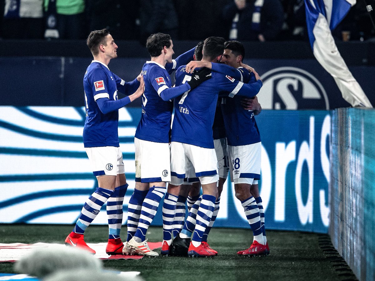 Gelungener Auftakt gestern! Freitag gehts schon weiter... 💪🔵⚪️
#S04 #MU7