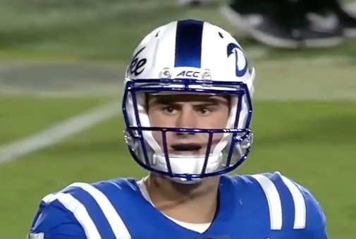 NFLDraftStudy's tweet photo. Jared Goff doubters during the 4th quarter yesterday be like https://t.co/yO9qDFdWSM