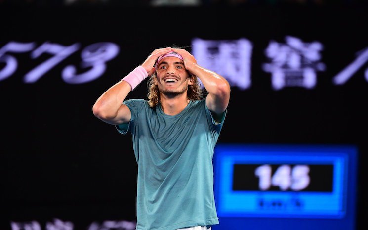 LpjGrece's tweet photo. Open d’Australie – Tsitsipas bat Federer après un match très serré
#tsitsipas #opendaustralie #joueurdetennis
https://t.co/PflebIcf2L https://t.co/865vTeFJ5b