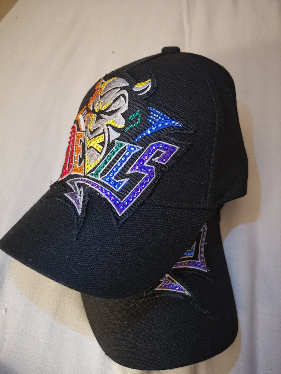 CMyCouture's tweet photo. @cardiffdevils #Pride customised baseball caps #CardiffDevils ready for 9th Feb game! https://t.co/zDctMlManQ