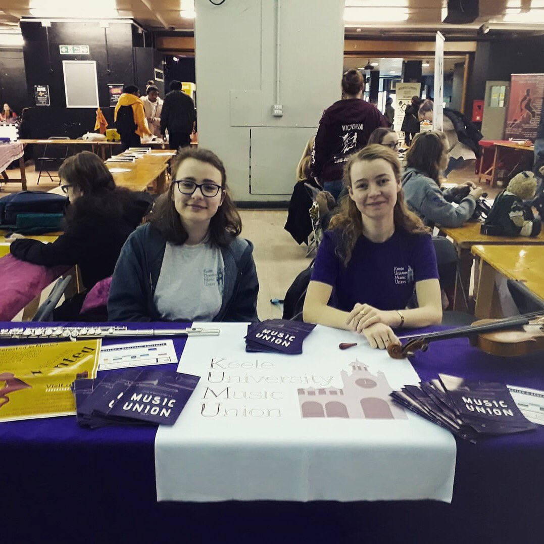 KeeleMusicUnion's tweet photo. An hour to go of the Refreshers’ Society Sign-Up! Come and speak to us about the 11 great music societies at Keele 🎶😊 https://t.co/5vWV06u2qX