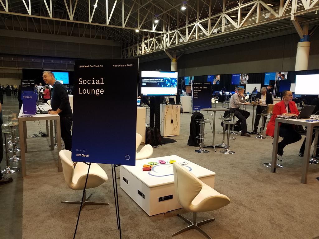 talktojpierce's tweet photo. #activate #engage & #influence @ the #sociallounge #faststart2018 (we have the best #shwag) https://t.co/1cgnerL6io