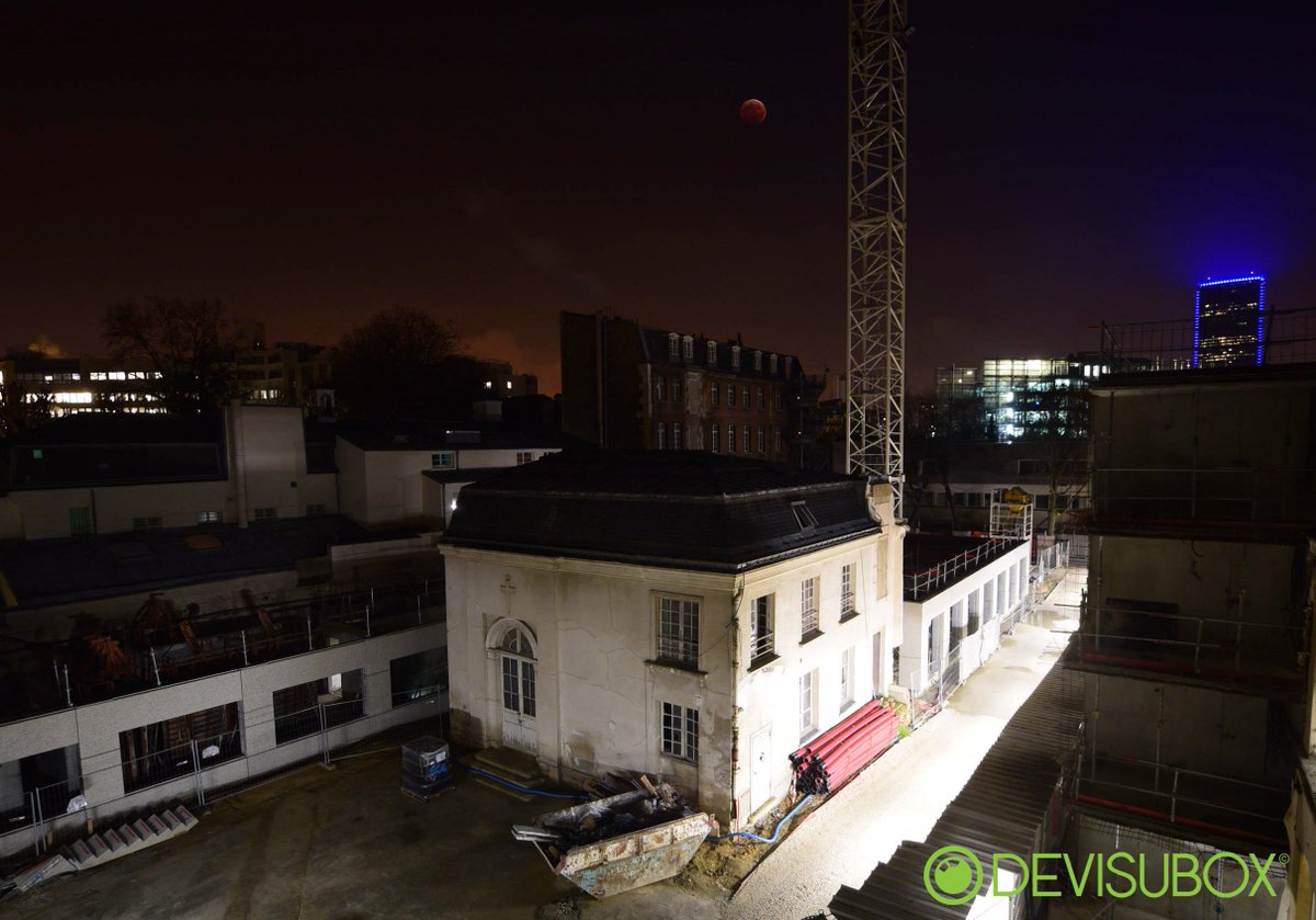 Last night's #supermoon was visible in Paris and our photoboxes were here to capture it! Always at the right place, at the right time! #supermoon2019