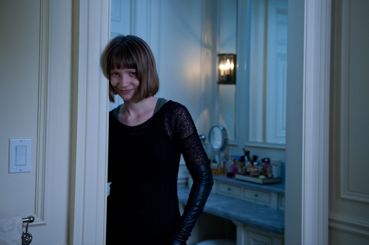 mwasikowskaorg's tweet photo. 📷 Mia Wasikowska as Agatha Weiss in 'Maps to the Stars' (2014, dir. David Cronenberg) https://t.co/mi96qRZIv2