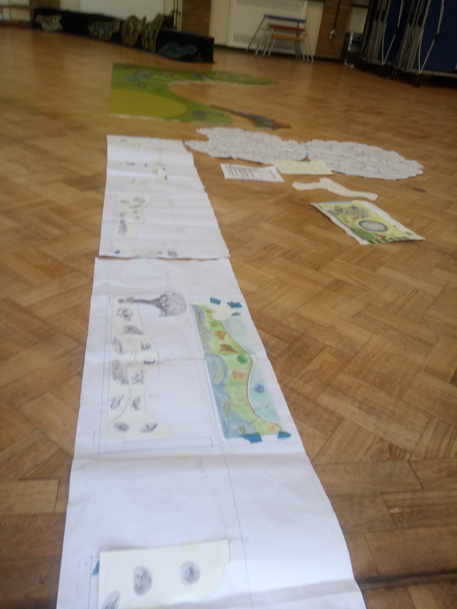 AngieThompson39's tweet photo. @OrmskirkCE Monday afternoon assembly faced with a hall full of knowledgeable naturalists and palaeontologists. Terrifying!

#oceptimeline #historyartproject
#neverunderestimate5yearolds
#kidsknowmorethanyouthink https://t.co/Gsb6ENPr1m