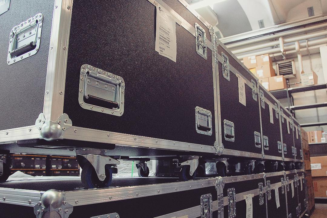 ClayPakyNews's tweet photo. A batch of brand new #AxcorProfile600 delivered to a happy customer: @Airone_Service!
#claypaky #axcor #axcor600 #aironeservice https://t.co/aLUdVC1o1C