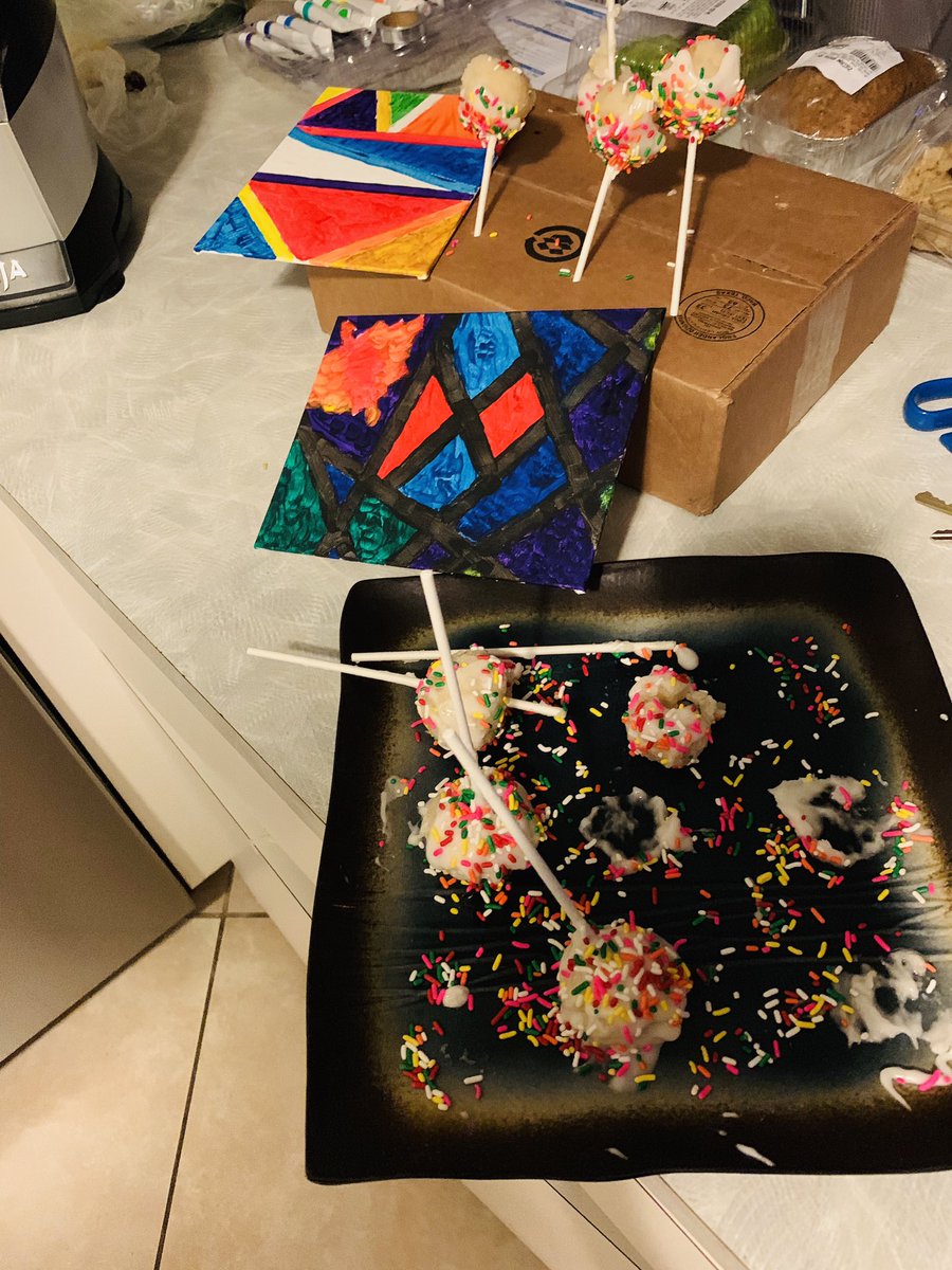 sj_martin's tweet image. Thank you @getdatebox for a fun, romantic, and casual #DateNight in! We made cake pops and painted! (So relaxing!) We had great conversations with a subtle playlist in the background. Can’t wait for next month! #DateBox #GetDateBox @scbennet