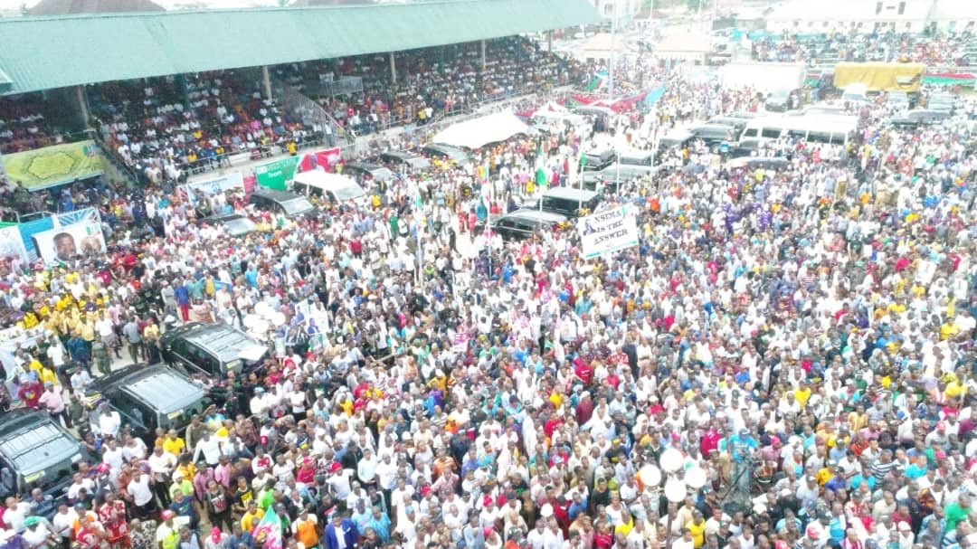 BabajideFadoju's tweet photo. There’s a quiet yet conspicuous revolution going on in PDP former strongholds like Delta and Akwa Ibom. The people are not only revolting against the PDP, they are outrightly and openly showing support for the APC and President Muhammadu Buhari. #PMBInDelta #PMBInAkwaIbom https://t.co/1bu8t6SSQx