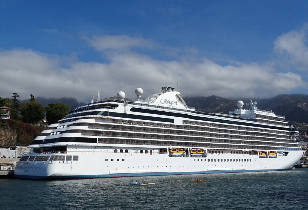 Cruise_Outlet's tweet photo. Regent Orders New Ship for 2023 Delivery  https://t.co/u95bv5NyCL #cruise #relax https://t.co/WBkcBynmQx