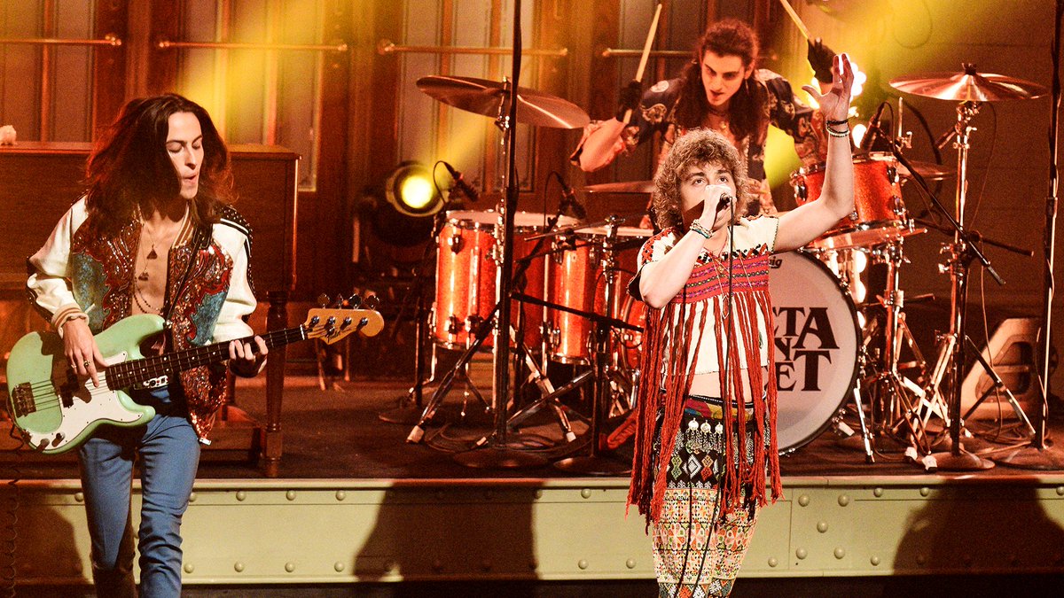 brooklynvegan's tweet photo. 10 modern hard rock bands that are better than Greta Van Fleet https://t.co/M6mb2AuDde https://t.co/EeSfGWiS7a