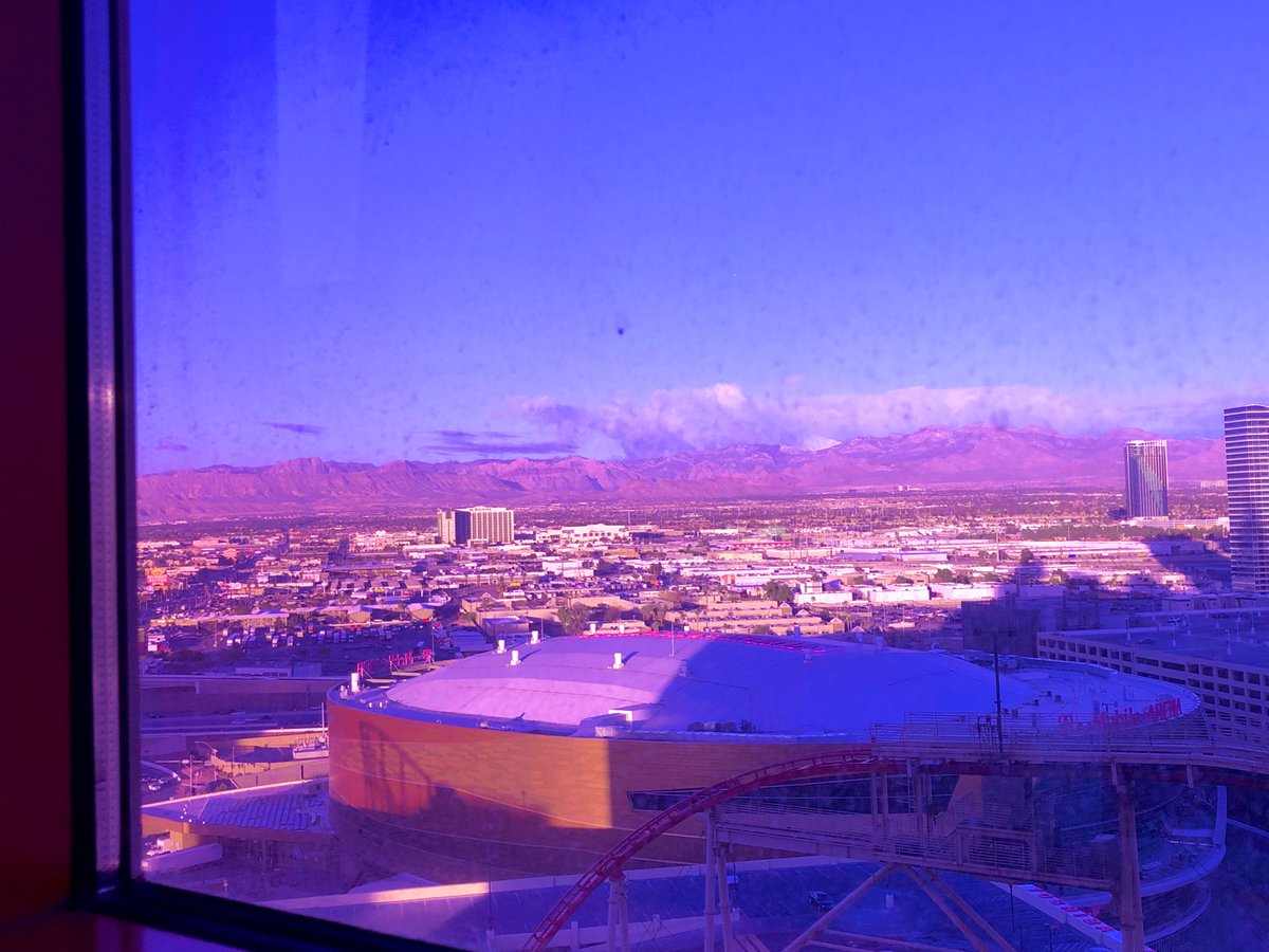 trentfraseryqr's tweet photo. #MyView right now as I bang off some emails. That would be @TMobileArena in the foreground where we will see @GoldenKnights play this afternoon. #winterofTF https://t.co/rFuIKecspg