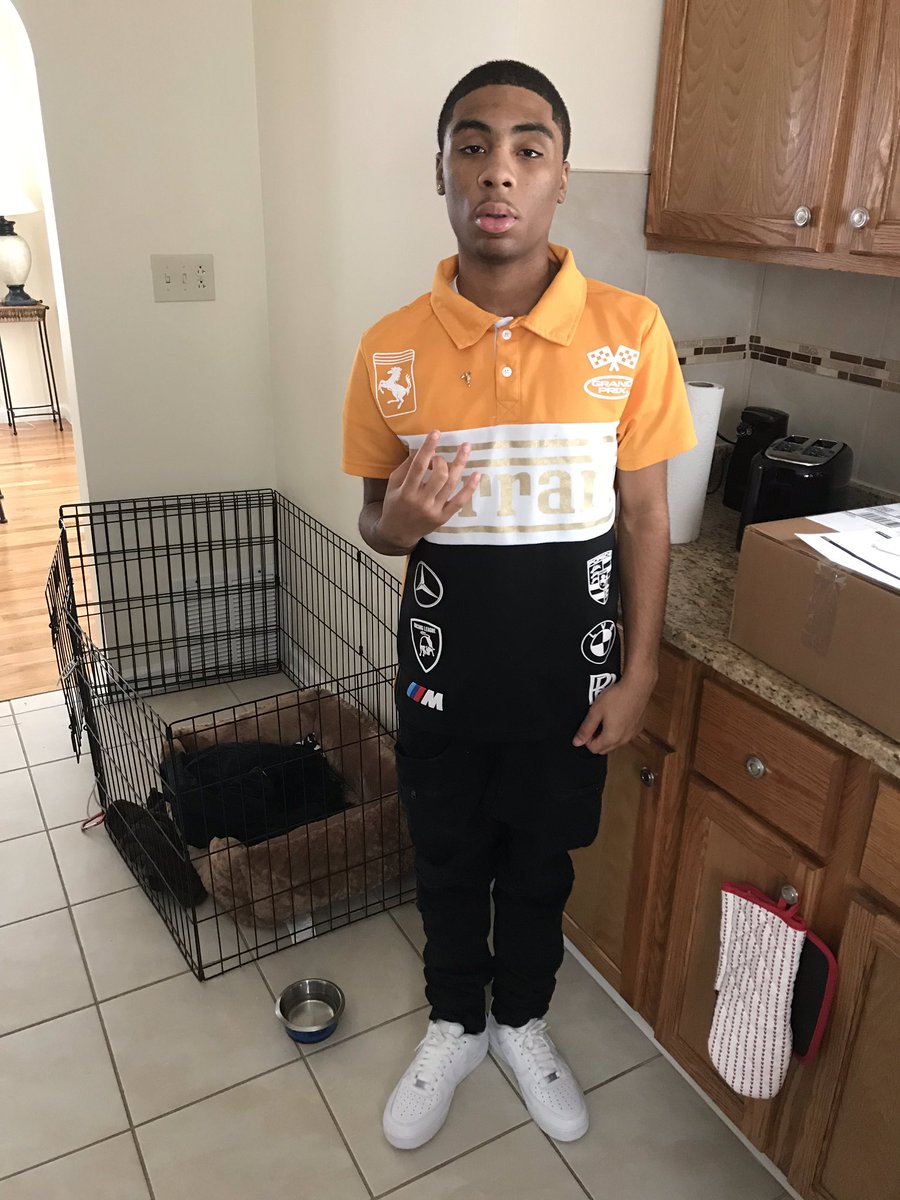 lillj__'s tweet photo. When you ain’t got no money errbody Inna hood like you💯🤕 https://t.co/csDMjJuC4w