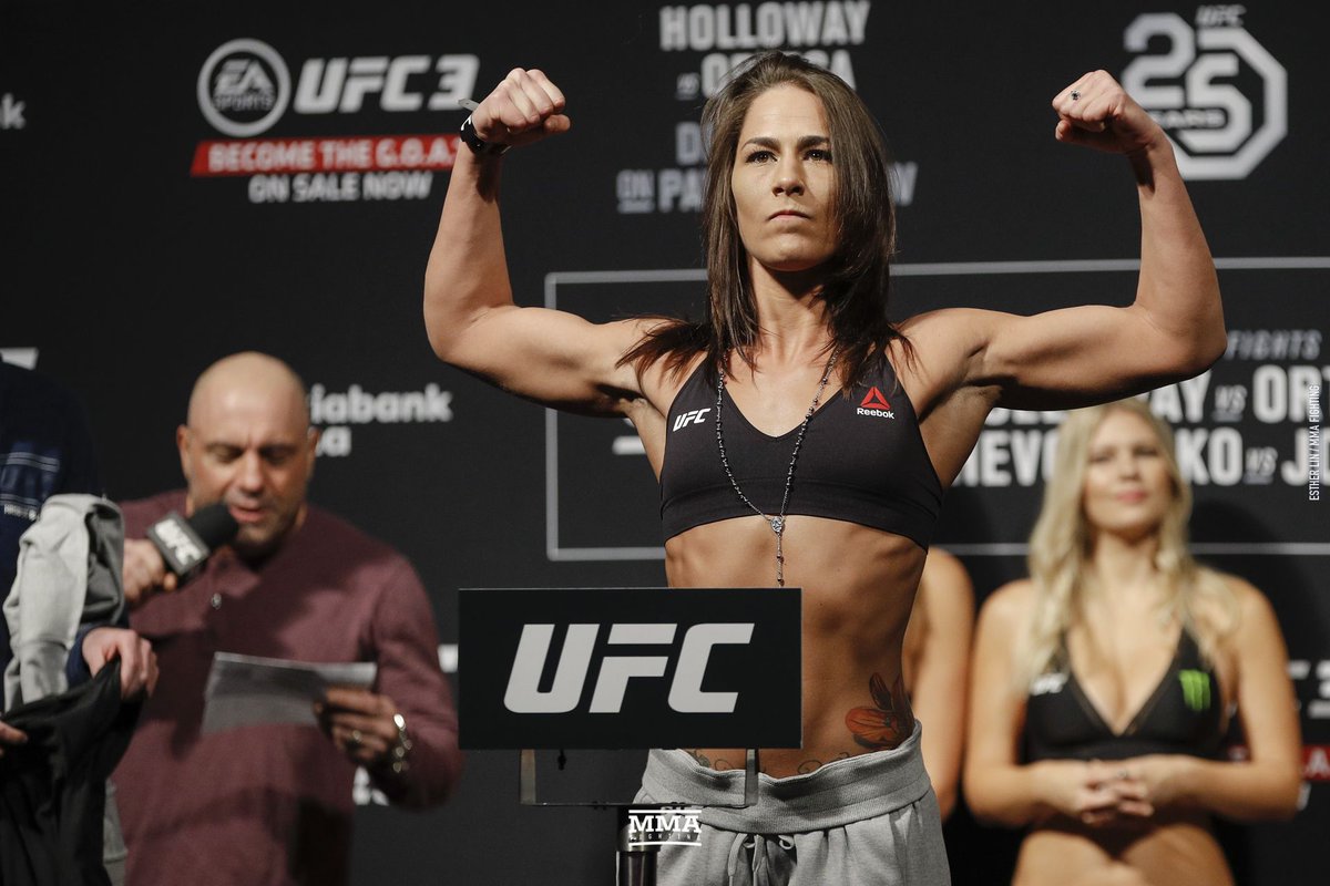 Dana White: Jessica Eye to challenge Valentina Shevchenko for flyweight title (@PetesyCarroll) https://www.mmafighting.com/2019/1/21/18190369/dana-white-jessica-eye-to-challenge-valentina-shevchenko-for-flyweight-title?utm_campaign=mmafighting&utm_content=chorus&utm_medium=social&utm_source=twitter …