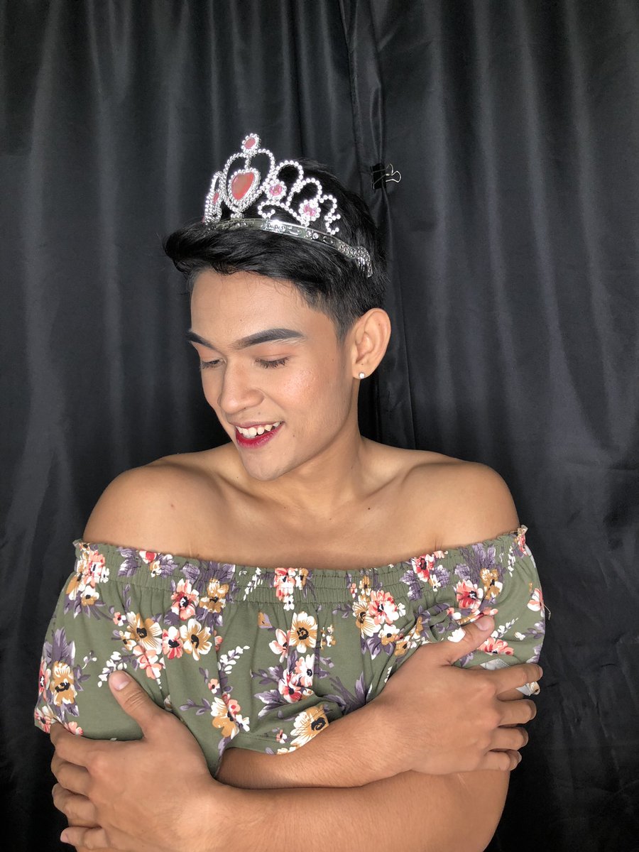 izzatagalicud_'s tweet photo. Maganda pa sakin yung boyfriend ko i kenat! 😩😂 #OFFSHOULDERCHALLENGE accepted!
Watch full vlog! Nagmall kami ng ganyan yung soot nya! 😂see what happened 👉🏻
https://t.co/x92m8mszlh https://t.co/tvuSTtmk1G