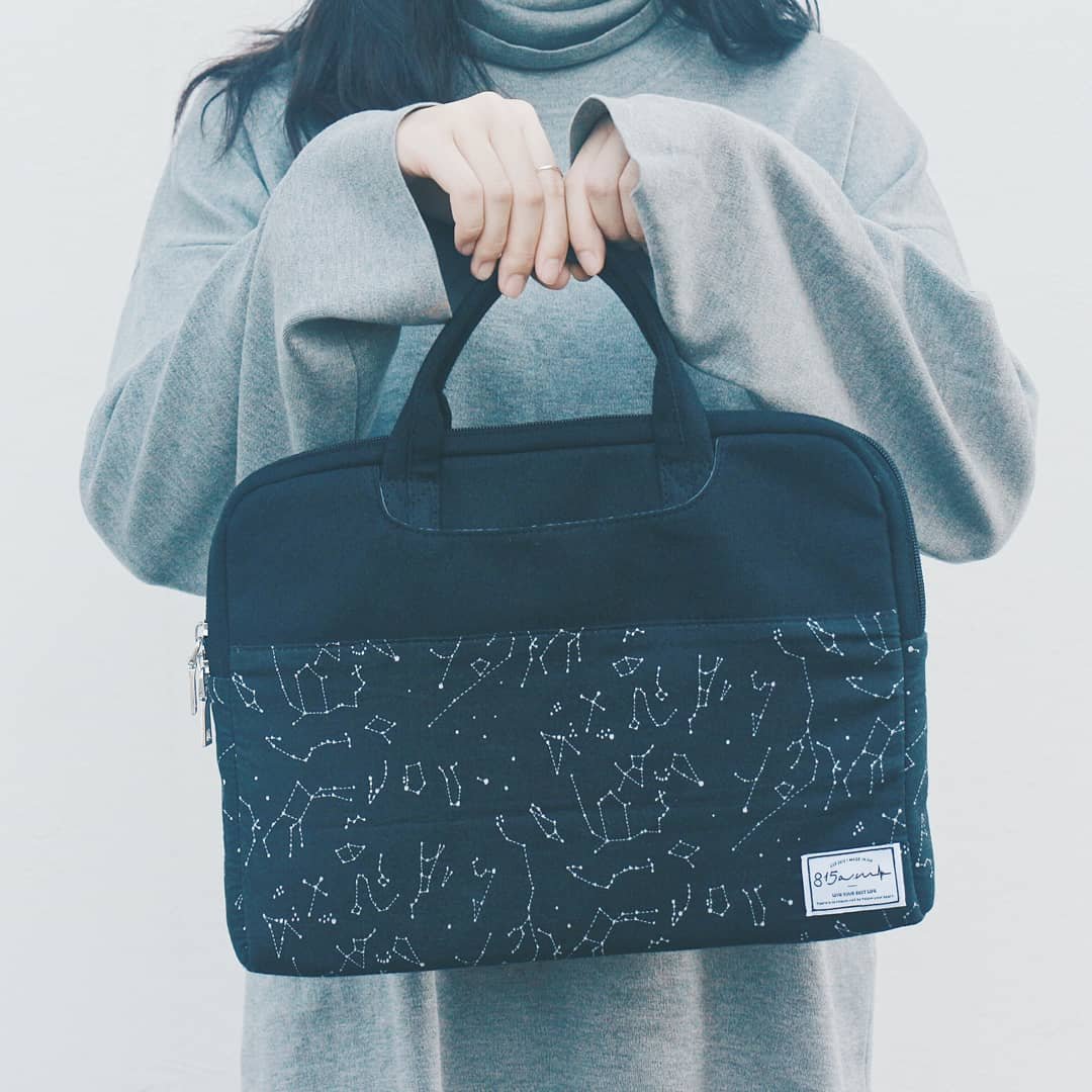 815amUk's tweet photo. Some #giftideas for Him #valentinesday2019 #giftforhim #present ?
Visit our #etsystore for more 💭
#labtop
#macbook #macbookcase #MacBookbag #handmadehour #UKGiftHour #pencilcase #labtopbag #valentinesday #gift #etsygifts #etsyshop #etsy #bags #design #etsyhunter https://t.co/VOLHEzCDNO