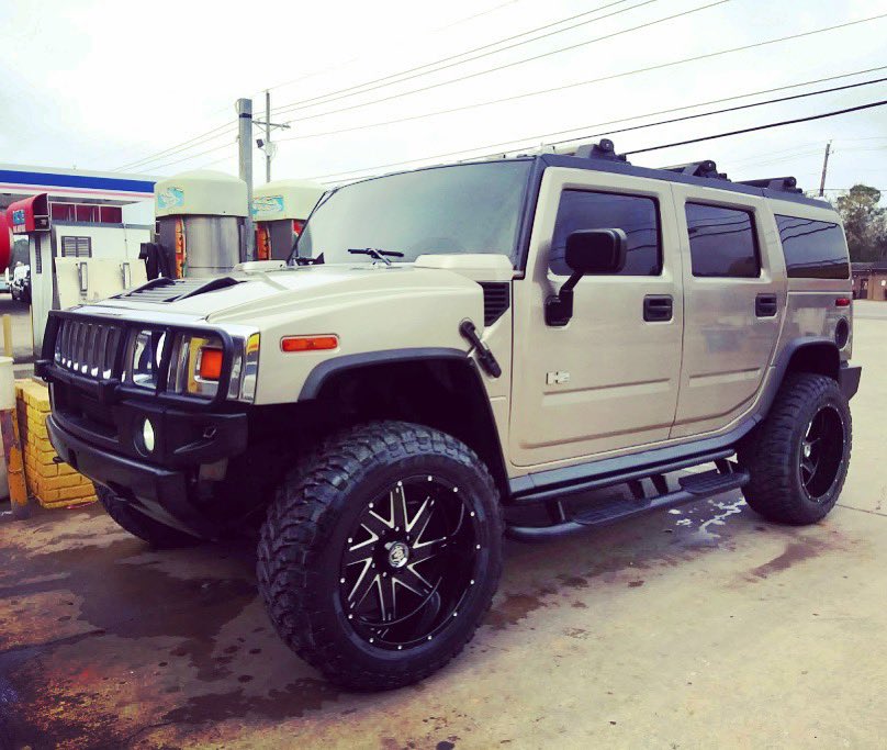 KINGPIN_AUTO's tweet photo. CUSTOMER ALL THE WAY FROM MISSISSIPPI CAME TO TAKE ADVANTAGE OF THE GREAT DEAL WE HAVE ON HARDCORE OFF-ROAD WHEELS &amp; COMFORSER TIRES!!!

22x12 HARDCORE HC08 WRAPPED IN 37x13.50R22 COMFORSER M/T ON THIS HUMMER H2 CAME OUT 🔥

#hummer #hummerh2 #lifted #37s #wheels #wheelsforsale https://t.co/Cg5qsXmgNd