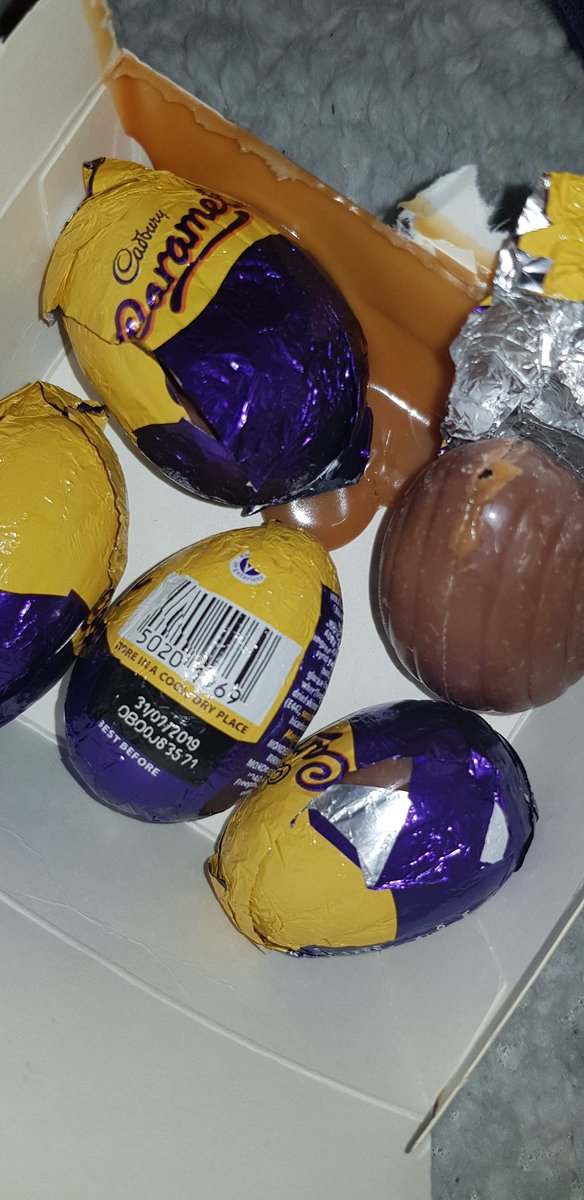 Taicoe's tweet photo. @CadburyUK not very happy with the state of these eggs!! https://t.co/jBxfVJyHBy