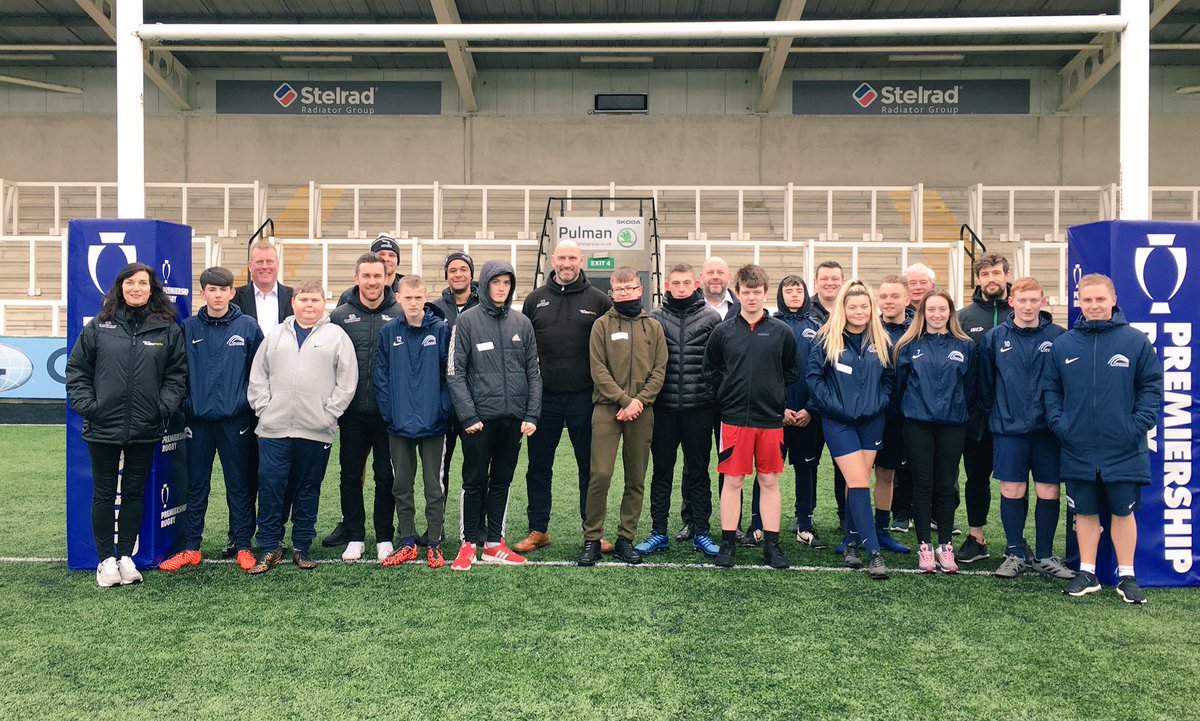 DallaglioRW's tweet image. What a great experience for our kids from @MoorbridgeNT @NewbridgeAC today @FalconsRugby with @dallaglio8 @ZachKibirige @domwaldouck @Callum_Chick getting to play touch rugby with them.  Thanks guys! #Rugbyworks