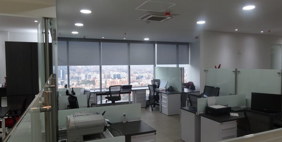 ASconstructora's tweet image. ARRIENDO la mejor y la más lujosa oficina, Para estrenar, Ubicada estratégicamente en el Centro Empresarial Santa Bárbara (Av. Carrera 9 #115-06), 160 Mt2, 3 Parqueaderos, Vista 180 grados. EN El EDIFICIO TIERRA FIRME, 
$18 Millones COP - MES
