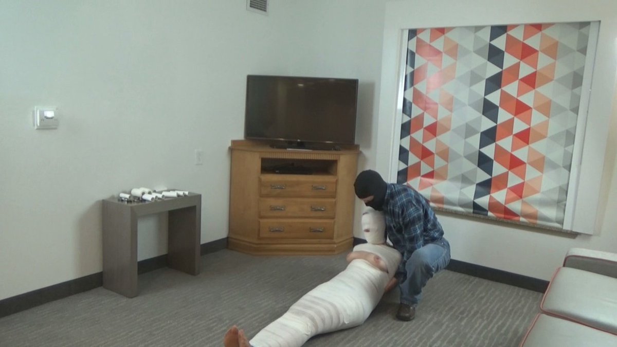 MasterF1970's tweet photo. Last vid stills from part 1 of brand new @rachel_adams2 #mummification video now available at https://t.co/mPiuMcMoU2
Sexy Rachel is #topless mummified & #helpess
#bondage #pantyhose #gagged https://t.co/CXJTDBIV8S