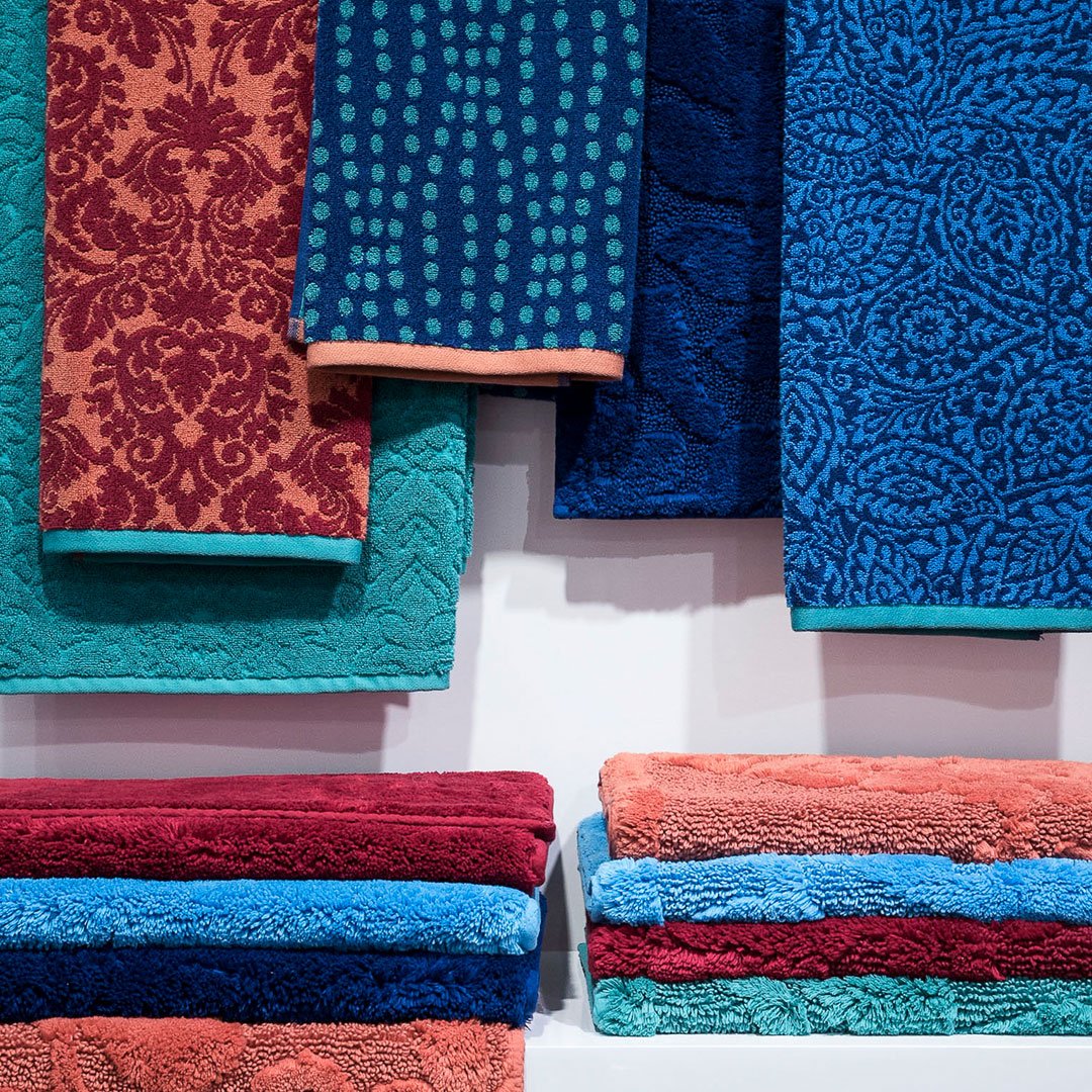 InAWaverlyWorld's tweet image. Liven up your bathroom with soft and colorful towels.