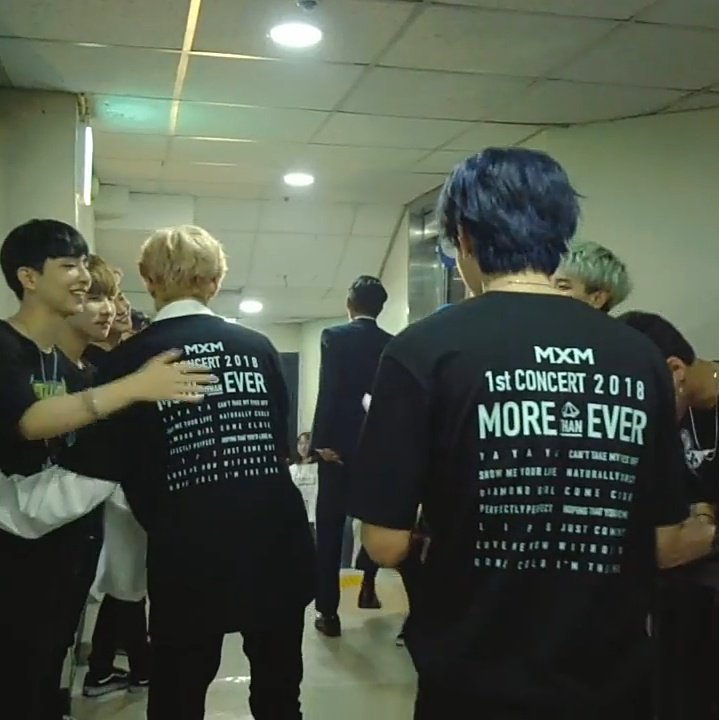 ygsilvermix's tweet photo. Fans are speculating on Jeonwoong transfering to Brand New Music after he was seen on one of the mxm music videos and on  a dancer's(?) instagram update.

Disclaimer- all of the information above are still rumors and it's not yet verified if it was really woong in the video. https://t.co/rYMBPm4F7o