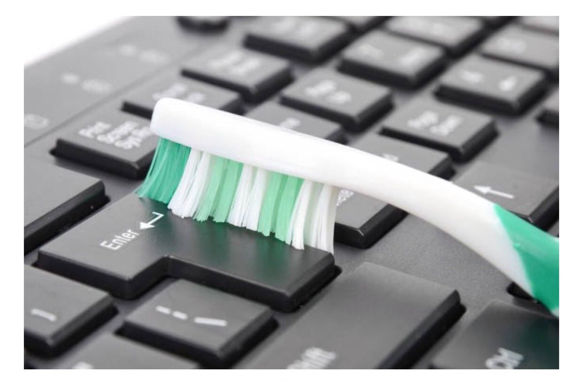 capssalimpieza's tweet photo. #CapssaTips #TipsCaseros Limpia el teclado de tu computadora con viejos cepillos de dientes:
Antes de comenzar a limpiar el teclado de tu computadora debes desconectarlo, luego toma un cepillo de dientes y limpia el polvo en la parte superior y entre las teclas. https://t.co/dthENcJHxP