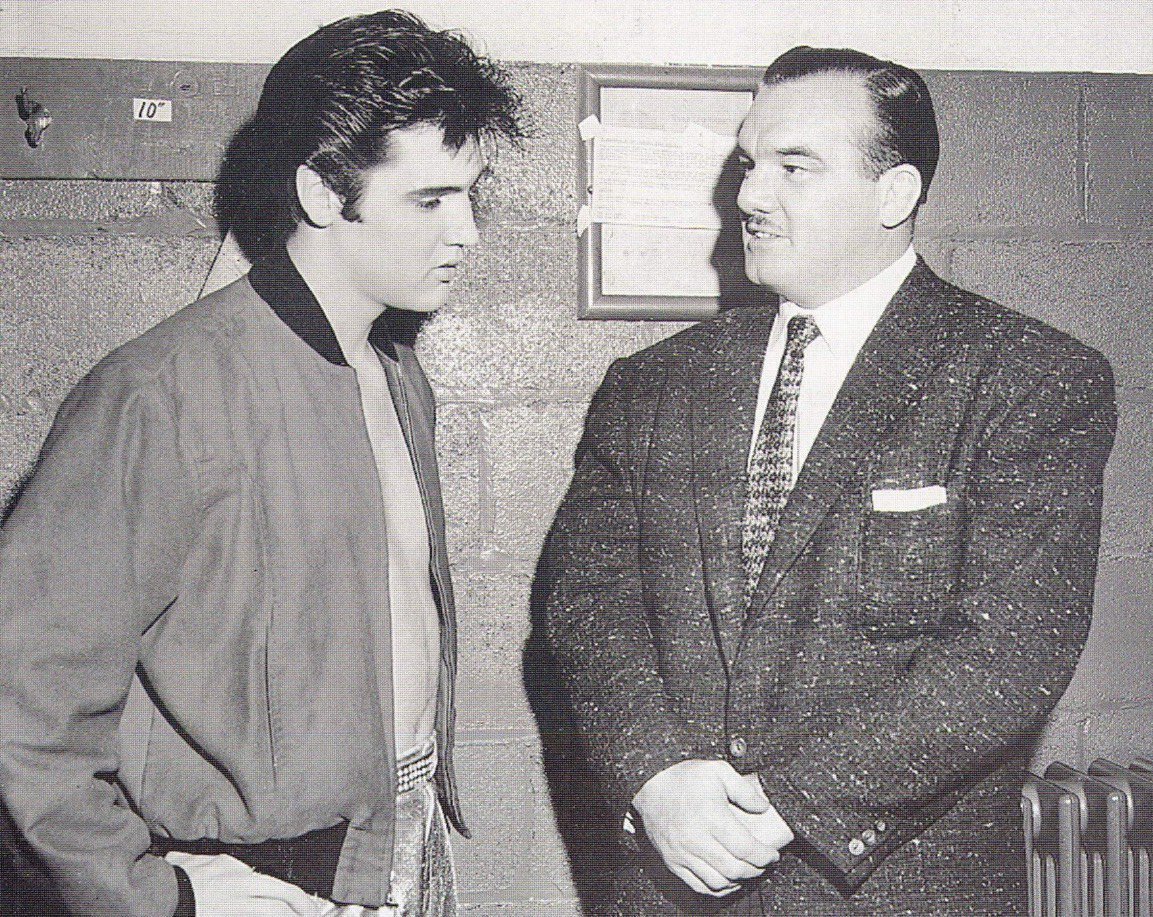KINGARON's tweet photo. ブログ更新しました『エルヴィスとワトソンとフランク・タニー』
https://t.co/UKvxZ949Fx
#ELVIS
#エルヴィス
#BillyWatson
#FrankTunney https://t.co/YG10acMDzw