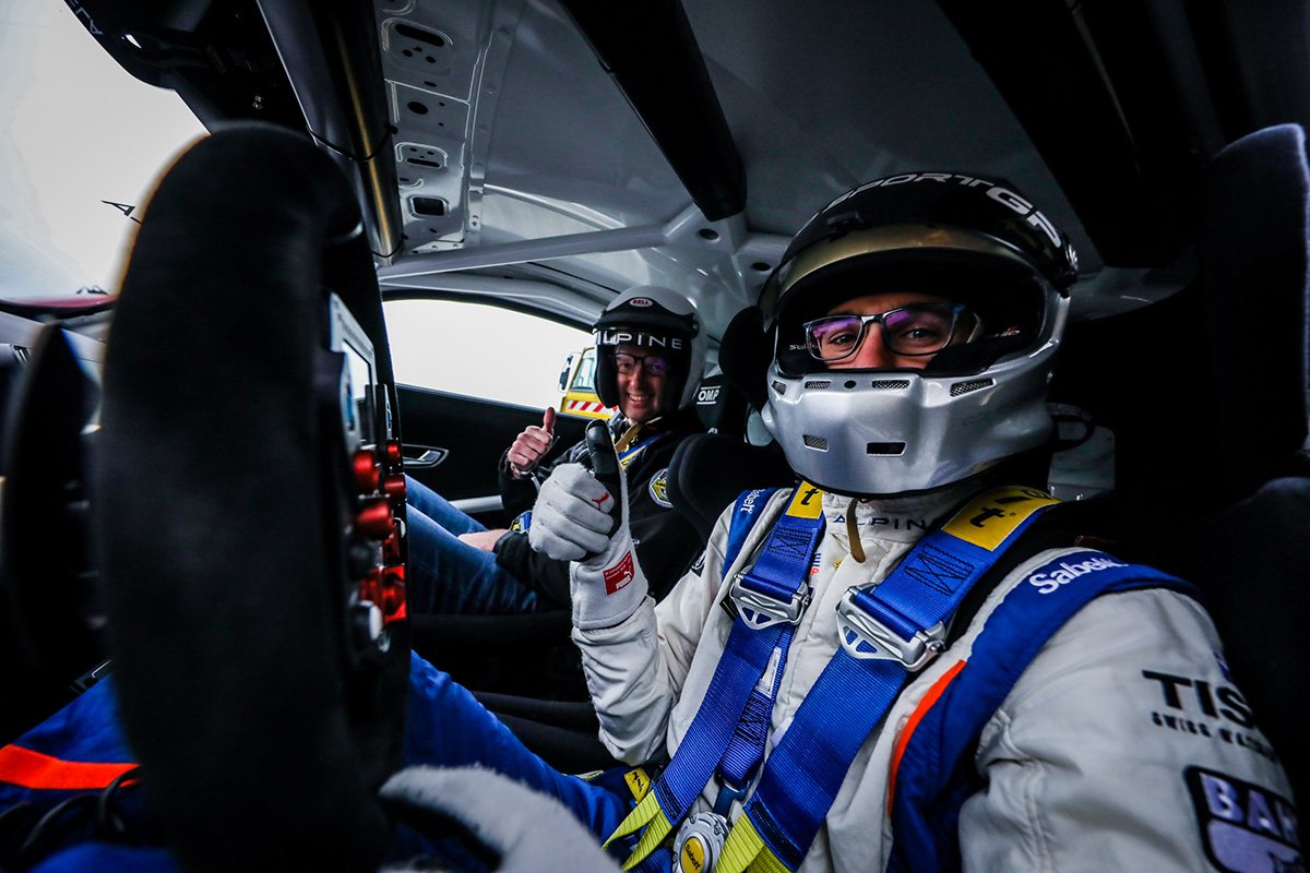 AlpineCarsFR's tweet photo. La Piste Bleue #Alpine, saison 2019 : venez vivre votre passion en nous rejoignant dès à présent sur les circuits européens lors de nos prochaines sessions.
Plus d’informations et inscriptions sur : https://t.co/Hq3nHQsYF1 https://t.co/1Ld6xHftdr